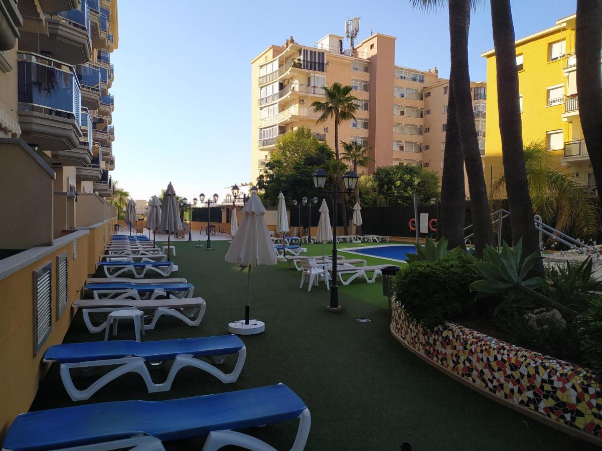 Fuengirola Apartamento Vacacional Mediterraneo Real Bagian luar foto