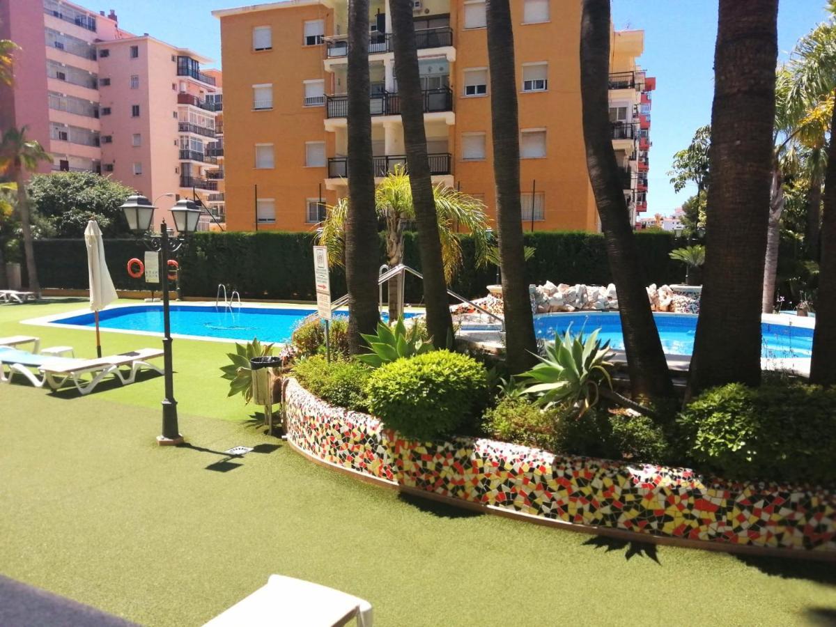 Fuengirola Apartamento Vacacional Mediterraneo Real Bagian luar foto